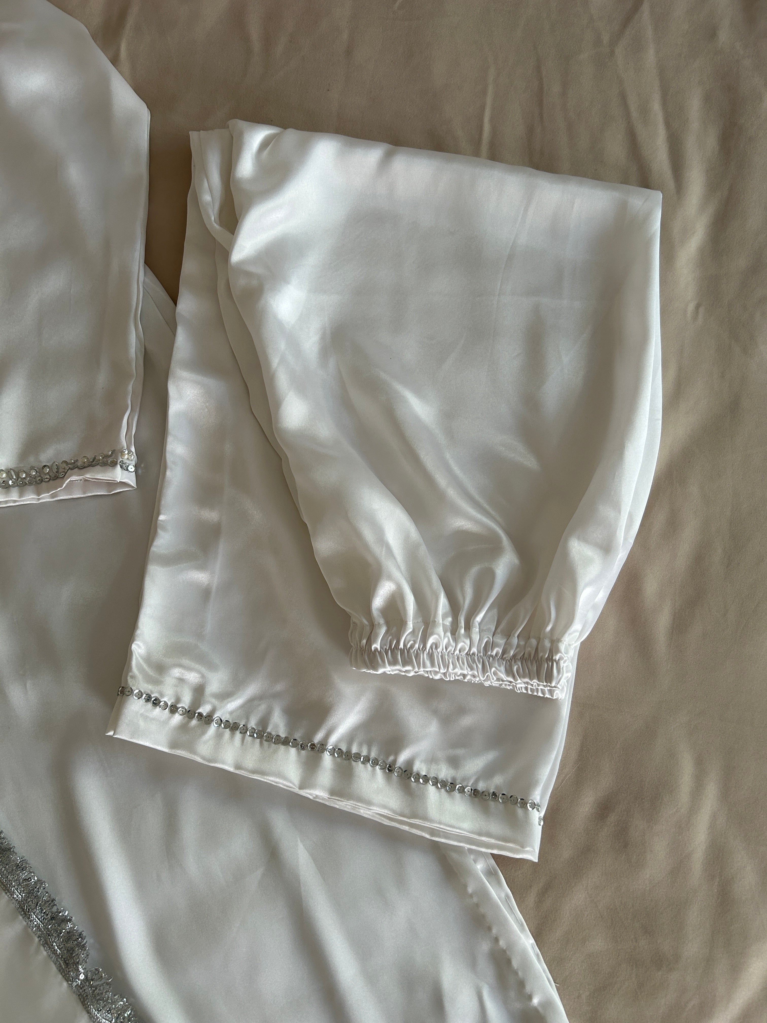 Safa - Pearl White