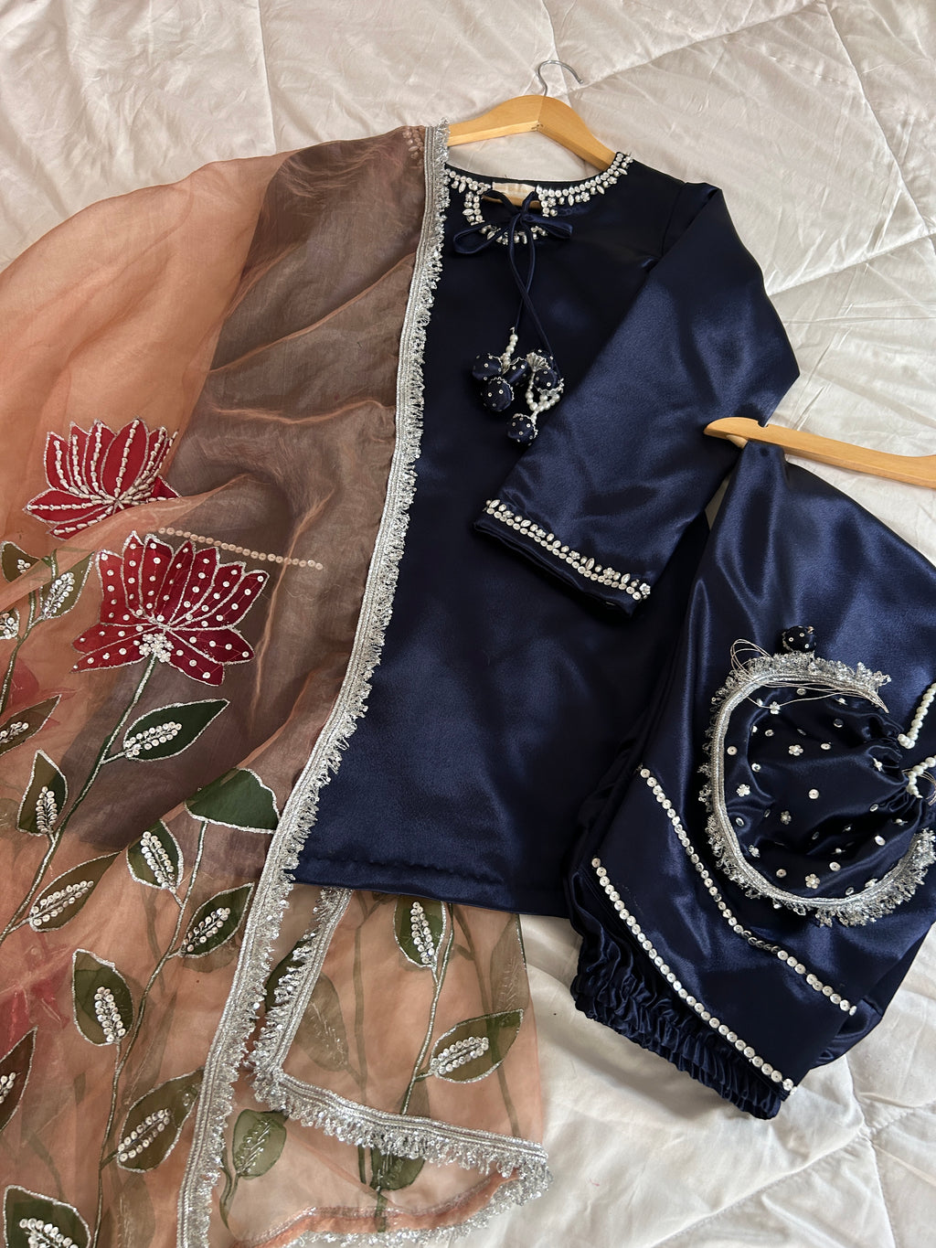 Pista Noor-Navy blue