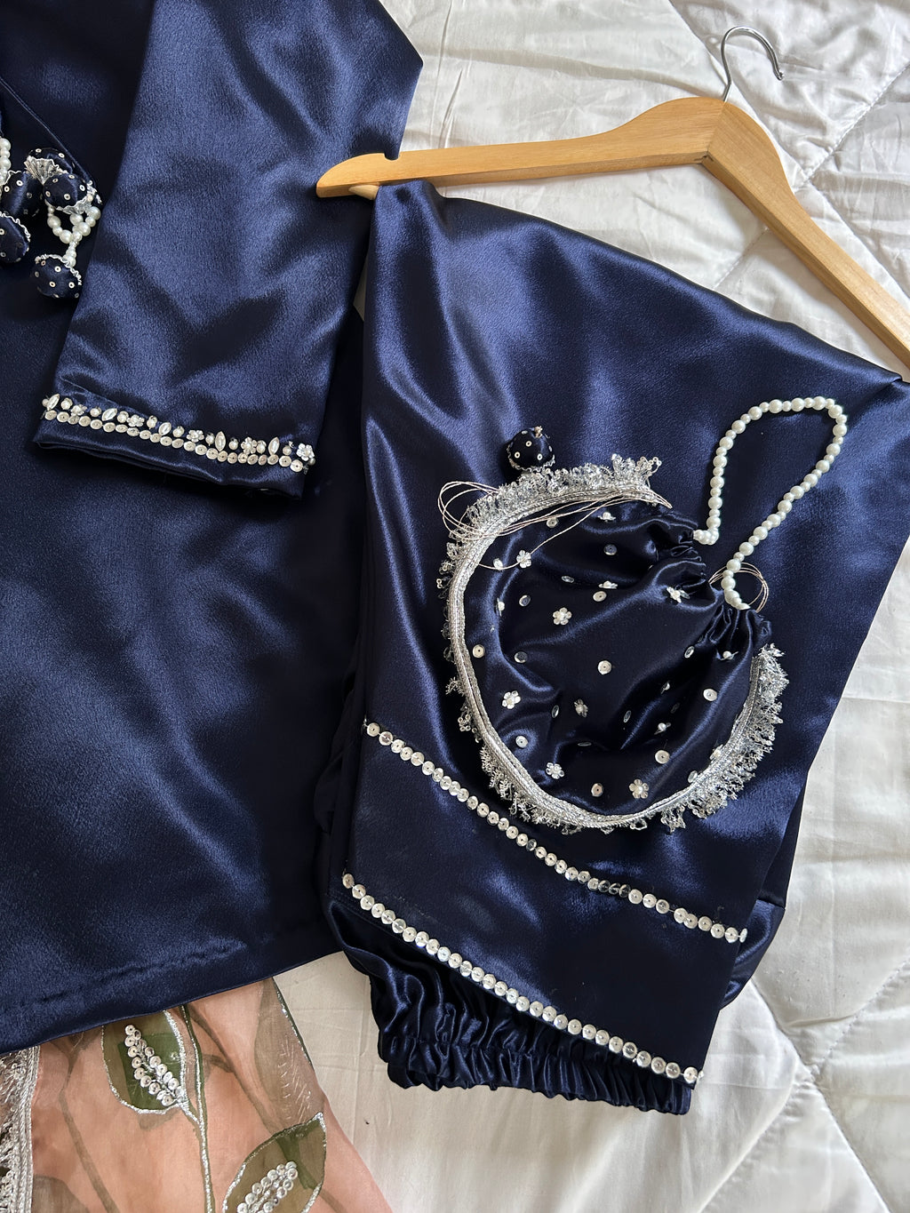 Pista Noor-Navy blue