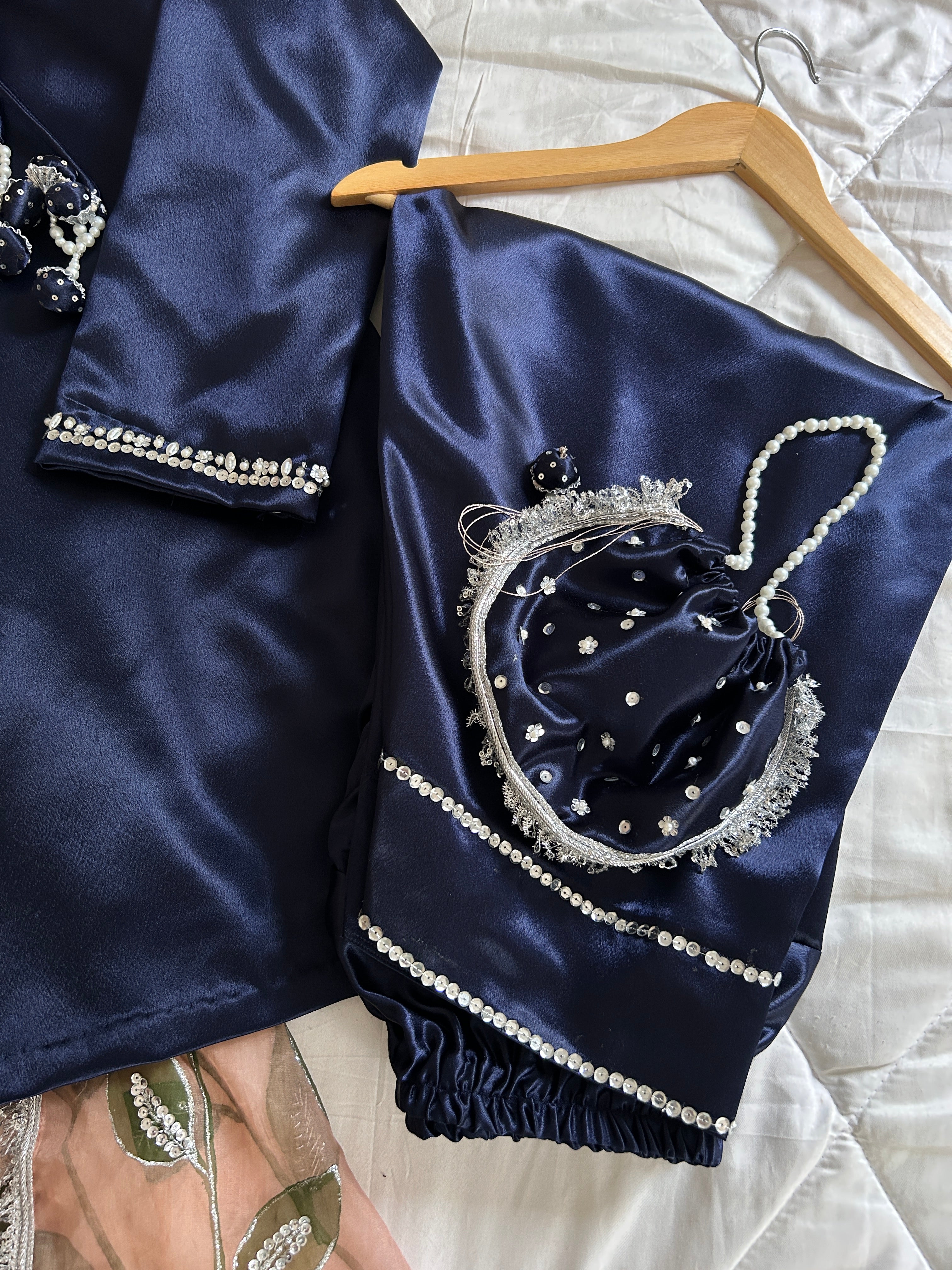 Pista Noor-Navy blue